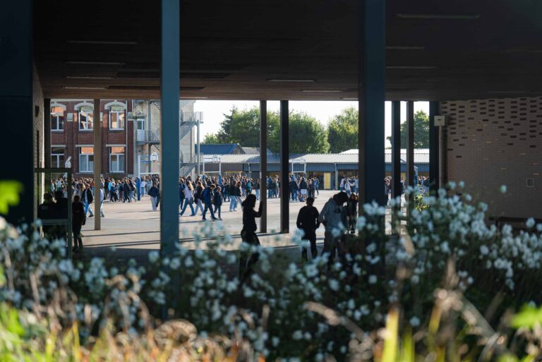 beaucamps-ligny-institution-sainte-marie-home-intro